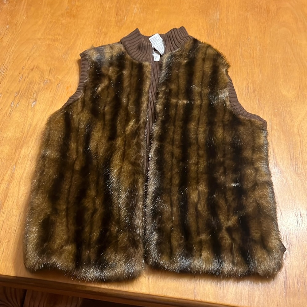 kathie lee collection size S (4/6) brown vest